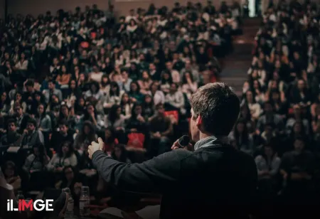 Glossofobi: Topluluk Önünde Konuşma Korkusu