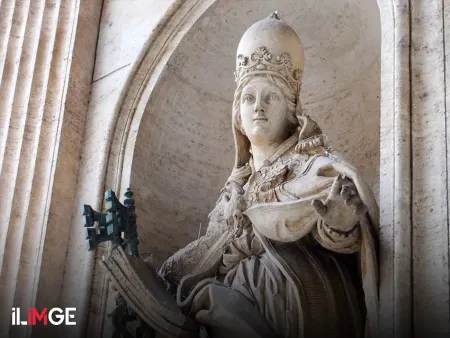 Hıristiyan Dünyasının Tek Kadın Papası