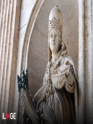 Hıristiyan Dünyasının Tek Kadın Papası